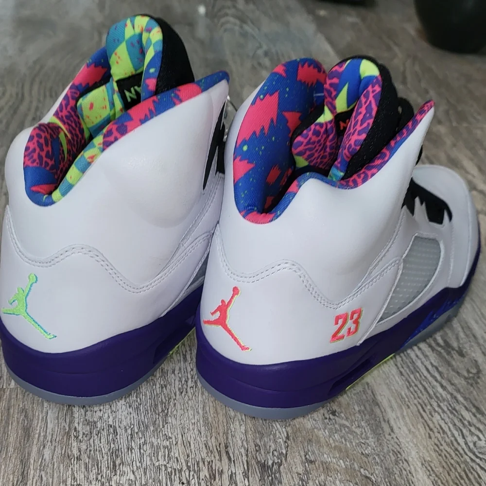 ** Brand NEW in Box ** Nike Air Jordan Retro 5 Men's US Size 9 - Picture 2 of 6